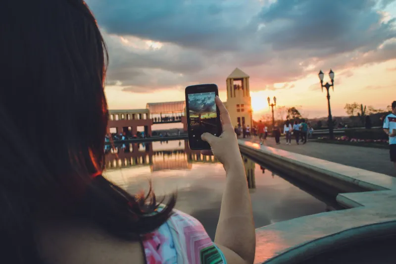 Snap Happy Without Missing the Moment: A Poolside Photography Guide for Real Vacationers
