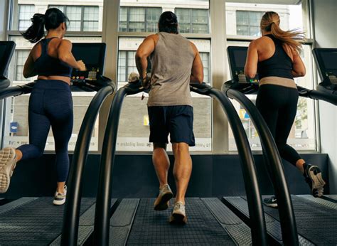 How Much is Crunch Fitness Annual Fee: A Deep Dive into Gym Membership Costs and Beyond