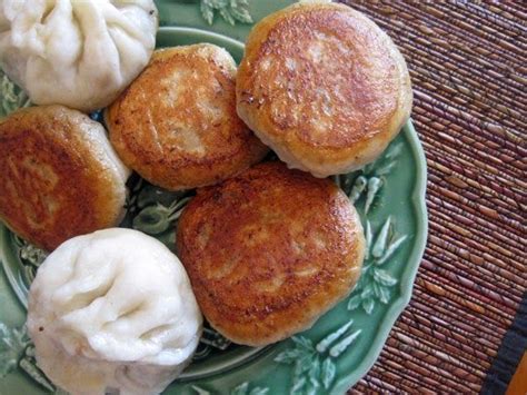  Shandong Fried Buns - Czy Smak Wschodniej Azji Zawsze Musi Być Pikantny?